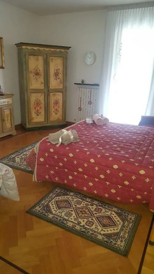 Daddyrooms Treviso 2*,  Italy